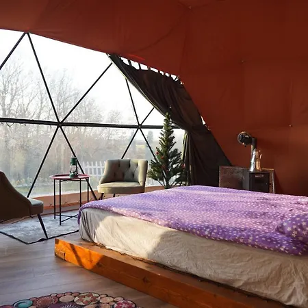 Glamping Dome Marsevleri